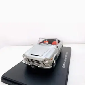 1965 Datsun Fairlady 1600 Diecast Model 1/24 9 S3de3fe086929452e87f63ebbb12e9b6eu