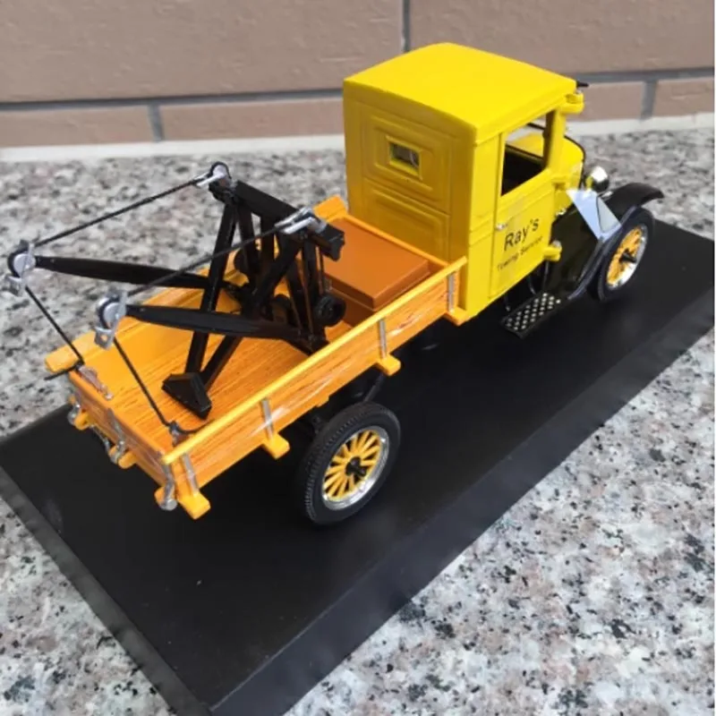1925 Ford TT Tow Truck Diecast Model 1/32 Scale 2 1925 Ford TT Tow Truck Diecast Model 1/32 Scale - Image 2