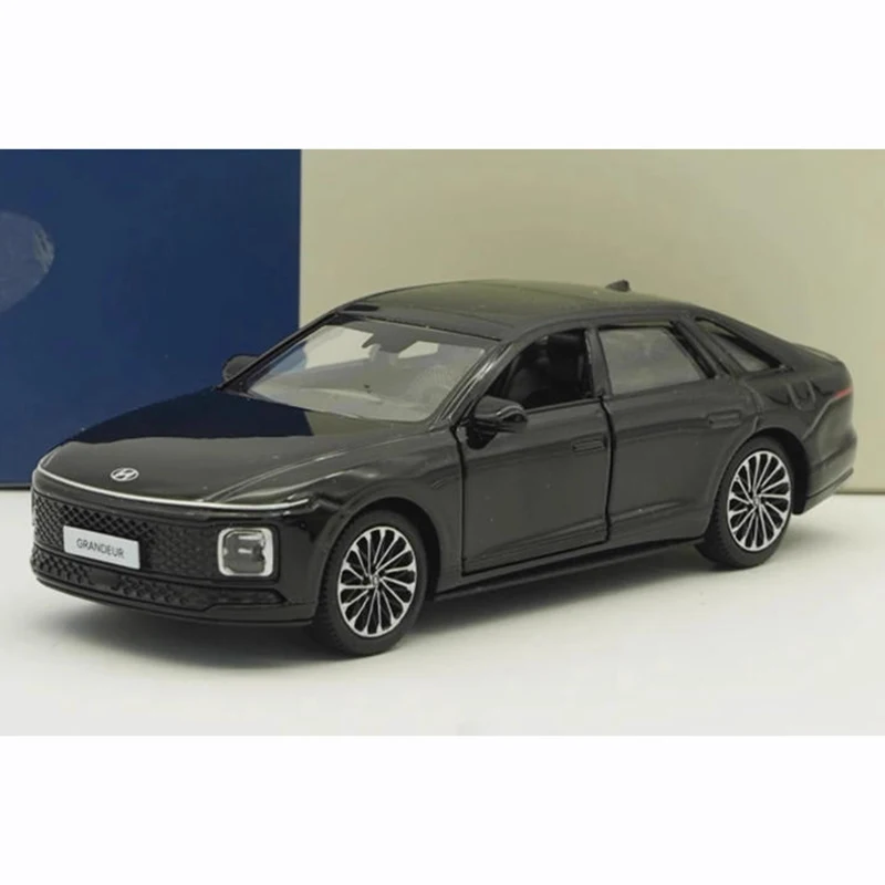 GRANDEUR 1:38 Alloy Rebound Car Model 6 GRANDEUR 1:38 Alloy Rebound Car Model - Image 6