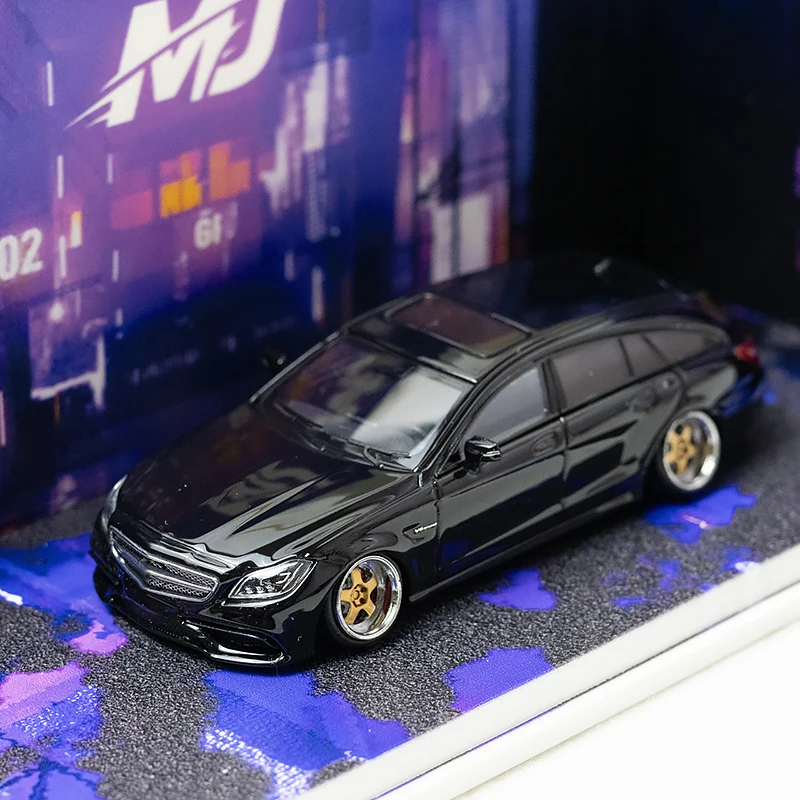 Mercedes-Benz CLS63 1:64 Diecast Model Car 6 Mercedes-Benz CLS63 1:64 Diecast Model Car - Image 6