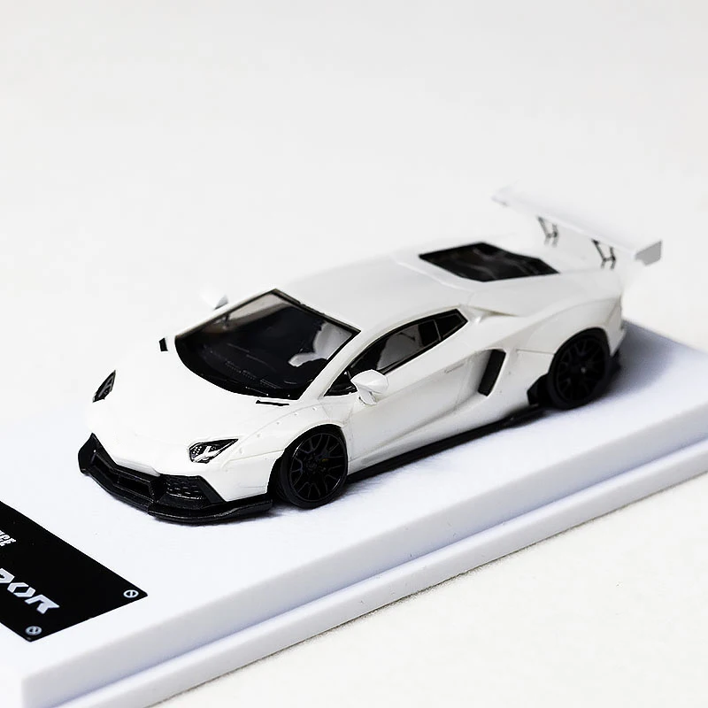 MJ 1:64 Lamborghini Aventador LP700-4 Collection 2 MJ 1:64 Lamborghini Aventador LP700-4 Collection - Image 2