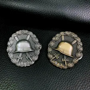 German Metal Badge Medal with Helmet Design 12 S463eedff68ef4cdfa4827a75c9de0b17K
