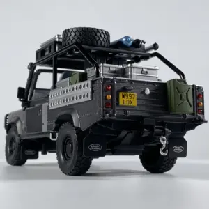 Tomb Raider Land Rover Defender 90 Diecast Model 10 S46612d66417e4516ba0b4875f85e023bk