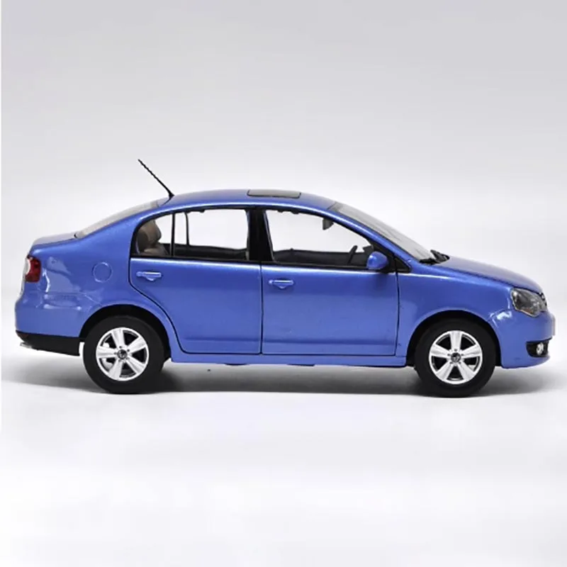 Diecast Volkswagen Polo 1:18 Model Car 4 Diecast Volkswagen Polo 1:18 Model Car - Image 4