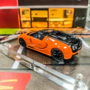 1:64 Scale Bugatti Veyron 16.4 Model 8 S498841ae4b8e42dbb49d923a820acfb6h