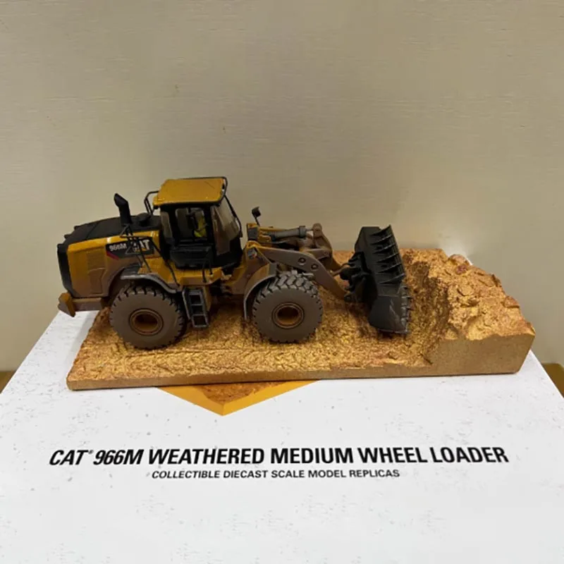 CAT 966M Truck Loader Diecast Model 1:50 2 CAT 966M Truck Loader Diecast Model 1:50 - Image 2
