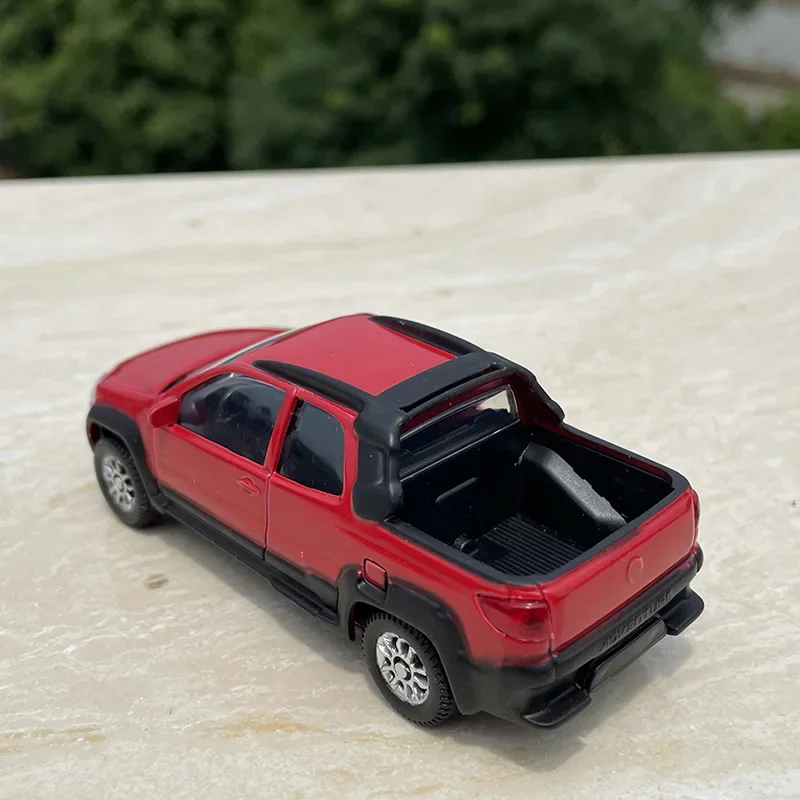 Fiat Pickup 1:43 Scale Diecast Model 3 Fiat Pickup 1:43 Scale Diecast Model - Image 3