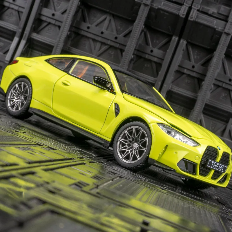 BMW M4 G82 1:24 Diecast Model with Lights 7 BMW M4 G82 1:24 Diecast Model with Lights - Image 7