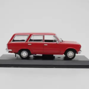125P Kombi Diecast Model 1:43 Vibrant Red 9 S4e944e5d1f254102b81520e6ade78720Q