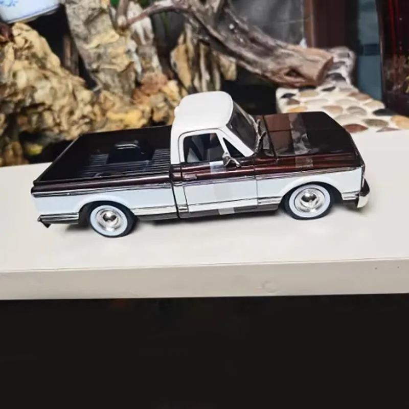 1972 Pickup Truck Diecast Model 1:24 Scale 4 1972 Pickup Truck Diecast Model 1:24 Scale - Image 4