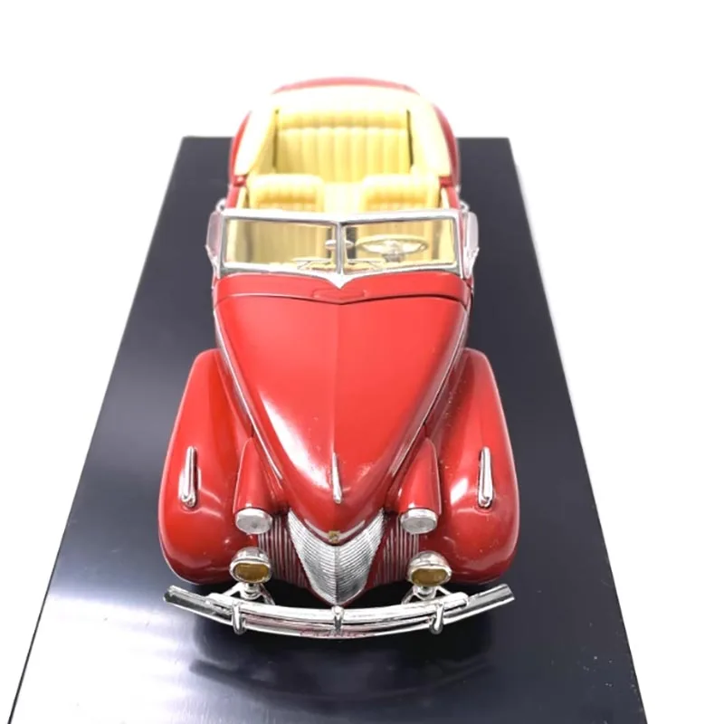 1940s Vintage Red Diecast Convertible Model Car 5 1940s Vintage Red Diecast Convertible Model Car - Image 5