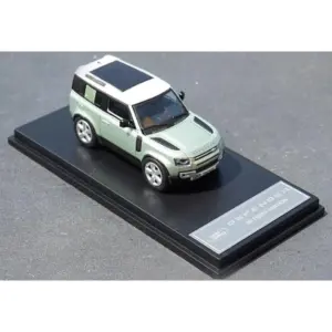 Diecast 1:64 Scale Defender 90 Model 19 S548a0b84dba74a218786c8760aafb4f6u