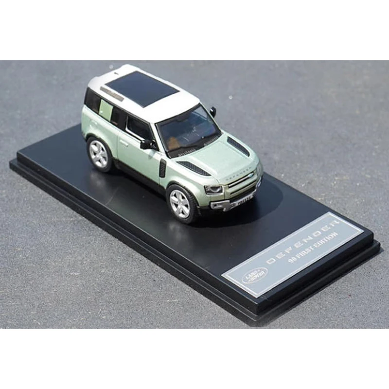 Diecast 1:64 Scale Defender 90 Model 5 Diecast 1:64 Scale Defender 90 Model - Image 5