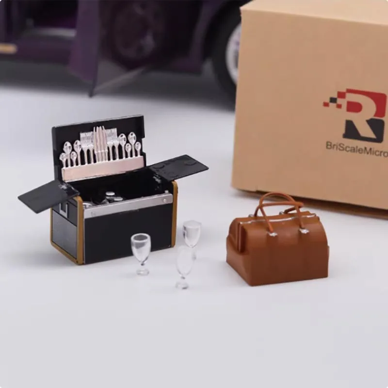 BSC 1:18 Scale Luggage and Wine Cabinet Set 2 BSC 1:18 Scale Luggage and Wine Cabinet Set - Image 2