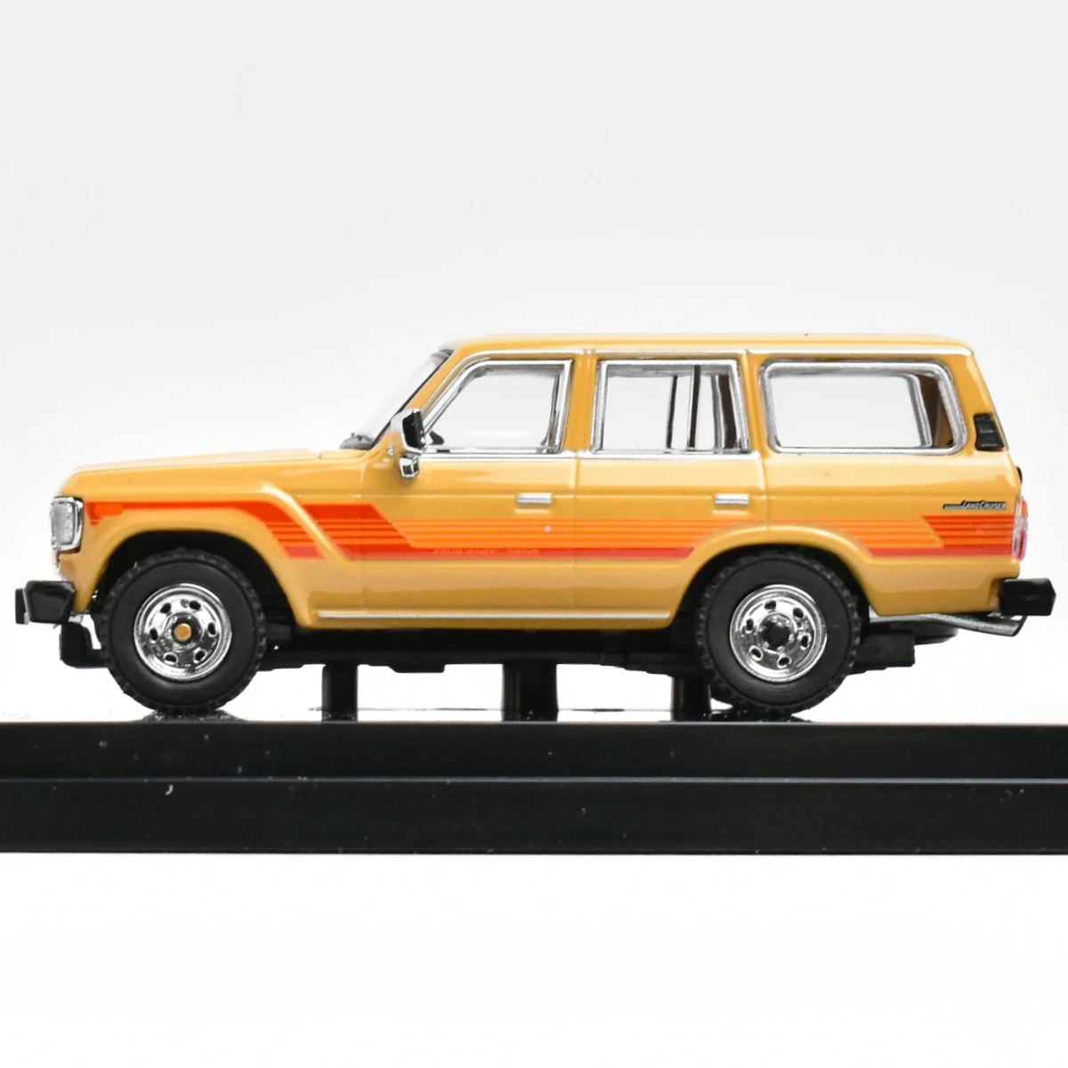 HOBBY JAPAN 1:64 LC300 JA300W Diecast Set 13 HOBBY JAPAN 1:64 LC300 JA300W Diecast Set - Image 13
