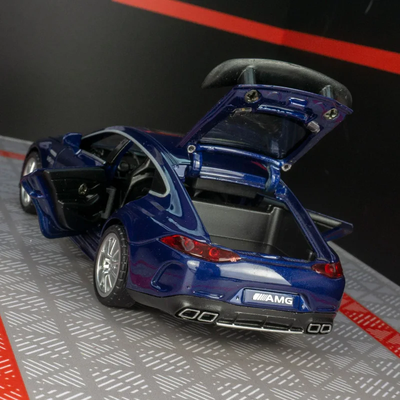 1:32 Scale Mercedes Benz AMG GT63 Diecast Model 3 1:32 Scale Mercedes Benz AMG GT63 Diecast Model - Image 3