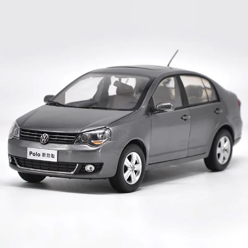 Diecast Volkswagen Polo 1:18 Model Car 7 Diecast Volkswagen Polo 1:18 Model Car - Image 7