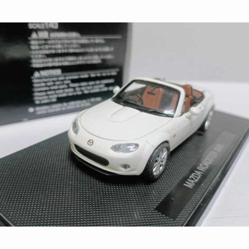 Ebbro 1/43 Mazda MX5 Roadster Diecast Model 2 Ebbro 1/43 Mazda MX5 Roadster Diecast Model - Image 2