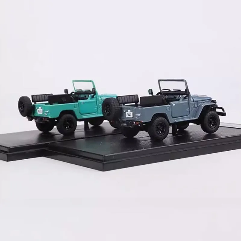 RM 1:64 Land Cruiser FJ40 Diecast Model 3 RM 1:64 Land Cruiser FJ40 Diecast Model - Image 3