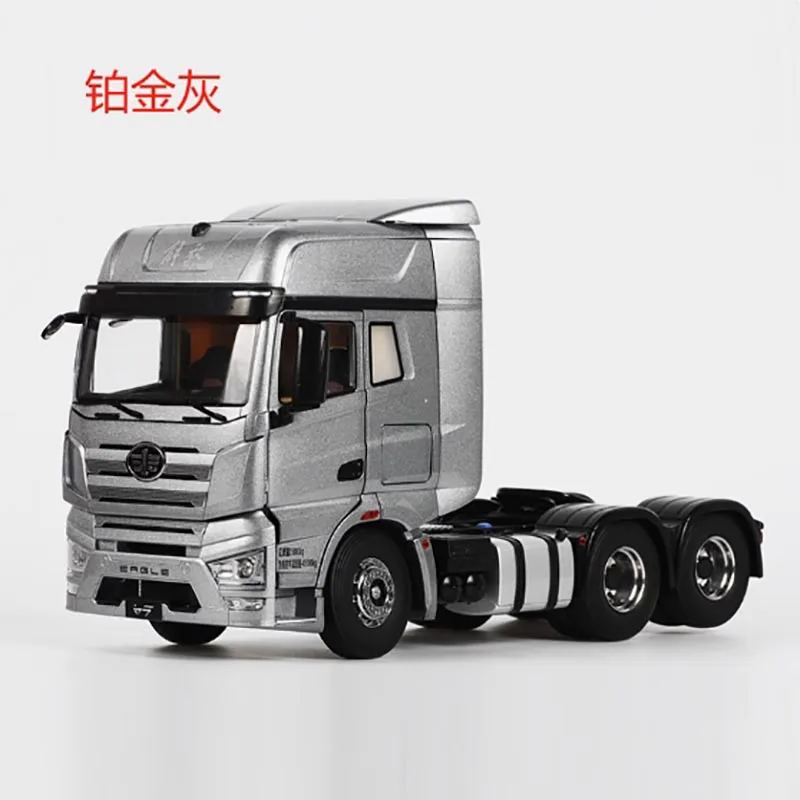 1:24 Scale Diecast Jiefang J7 Truck Model 5 1:24 Scale Diecast Jiefang J7 Truck Model - Image 5