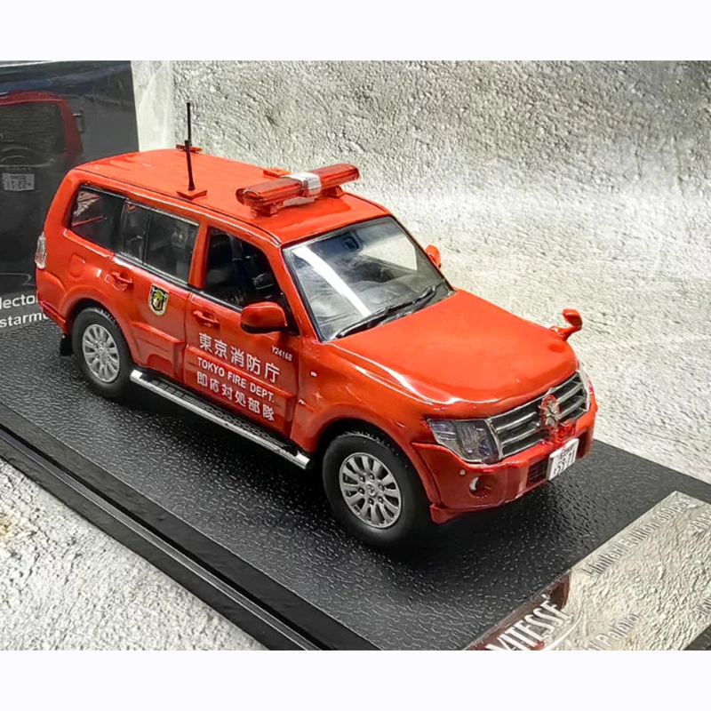 Pajero SUV 1/43 Scale Diecast Model Red 6 Pajero SUV 1/43 Scale Diecast Model Red - Image 6