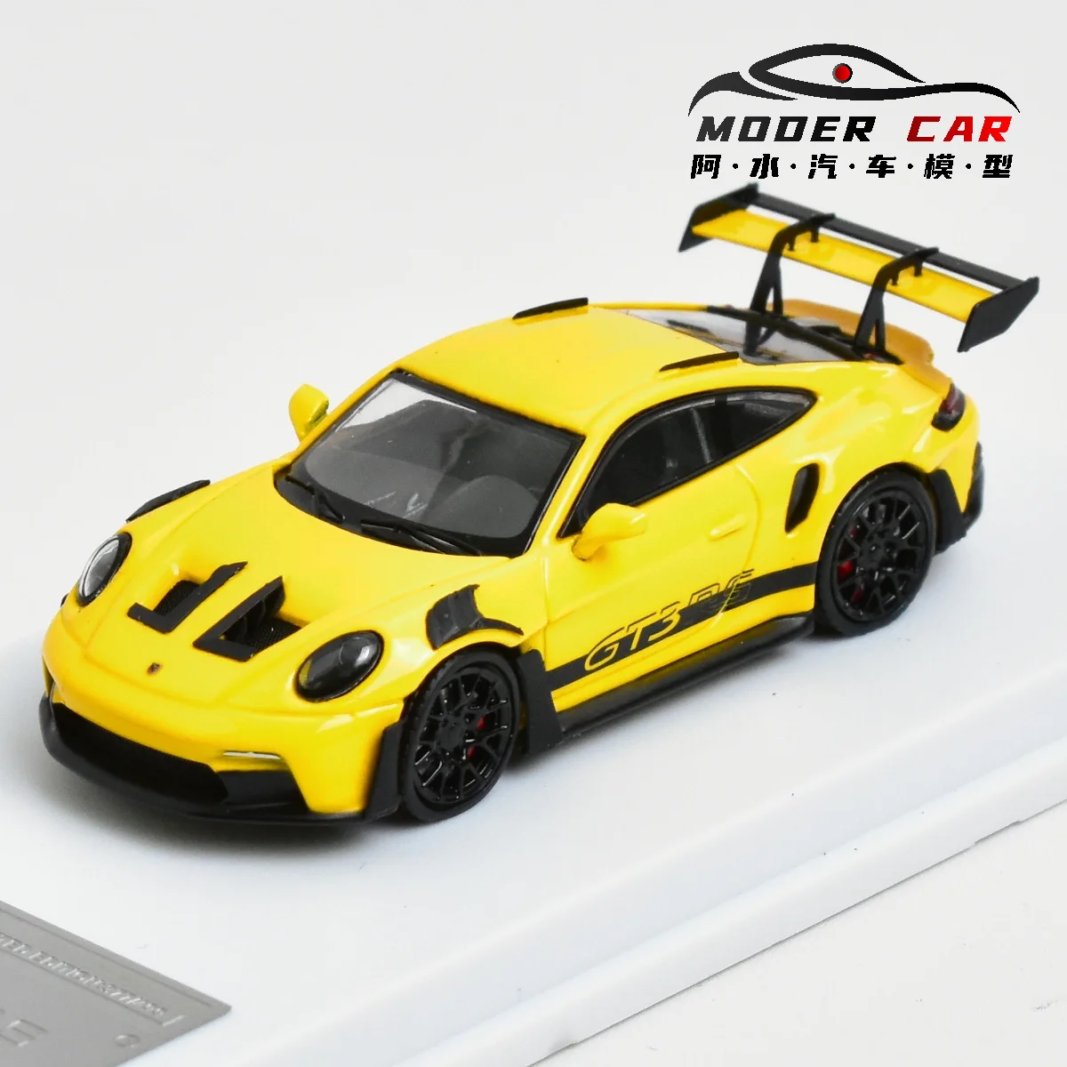 911 992 GT3 RS 1:64 Diecast Model Car 4 911 992 GT3 RS 1:64 Diecast Model Car - Image 4