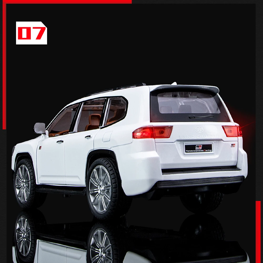 Toyota LAND CRUISER GR Sport Diecast Model 1:24 2 Toyota LAND CRUISER GR Sport Diecast Model 1:24 - Image 2