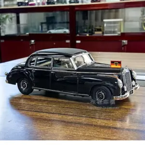 1:18 Scale Classic 300S W186 Model Car 13 S6baaefb840e24c3aaa9e66e8bc5a9686X