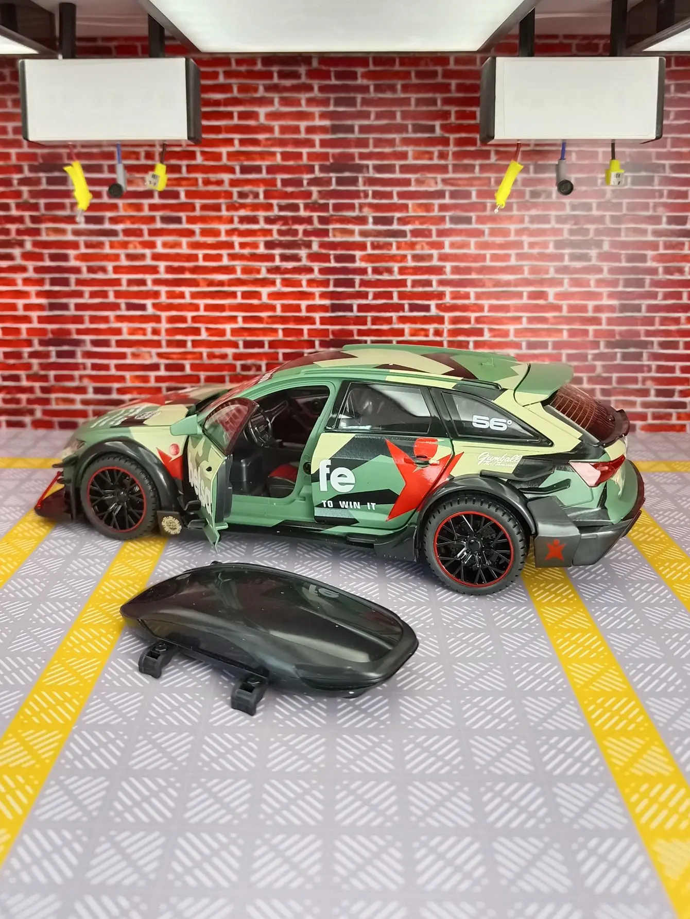 1/24 Scale RS6 Modified Vehicle with Lights 3 1/24 Scale RS6 Modified Vehicle with Lights - Image 3