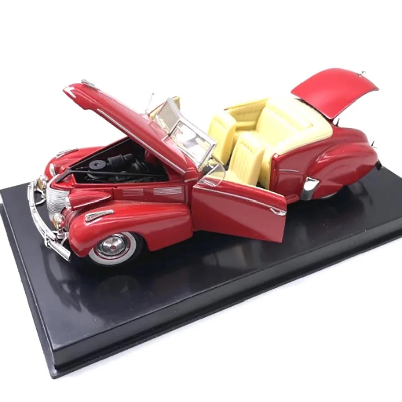1940s Vintage Red Diecast Convertible Model Car 6 1940s Vintage Red Diecast Convertible Model Car - Image 6
