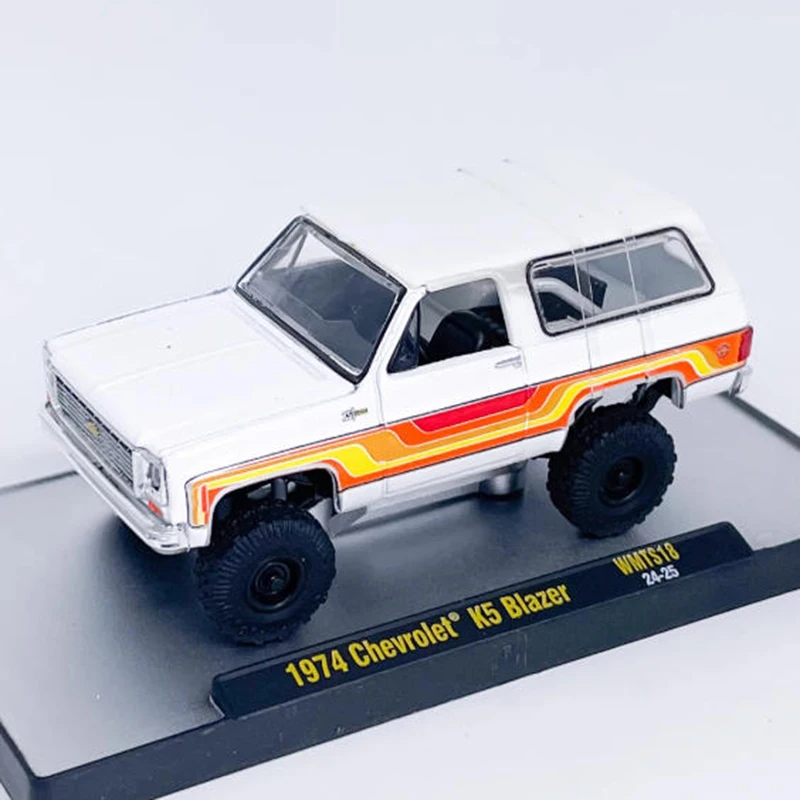 M2 1:64 Scale 1974 K5 Blazer Model 4 M2 1:64 Scale 1974 K5 Blazer Model - Image 4