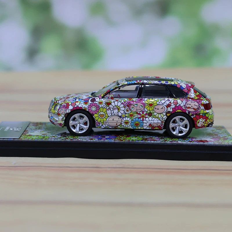 Hone 1:64 Scale Bentayga SUV Model Collection 3 Hone 1:64 Scale Bentayga SUV Model Collection - Image 3