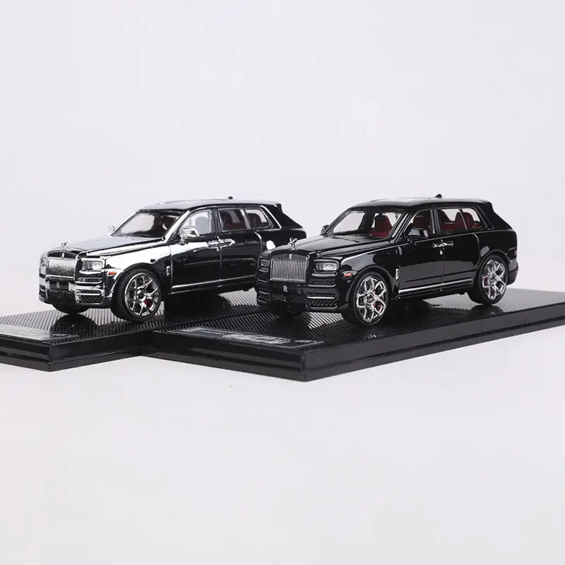 Rolls Royce Cullinan 1:64 Scale Diecast Model 5 Rolls Royce Cullinan 1:64 Scale Diecast Model - Image 5