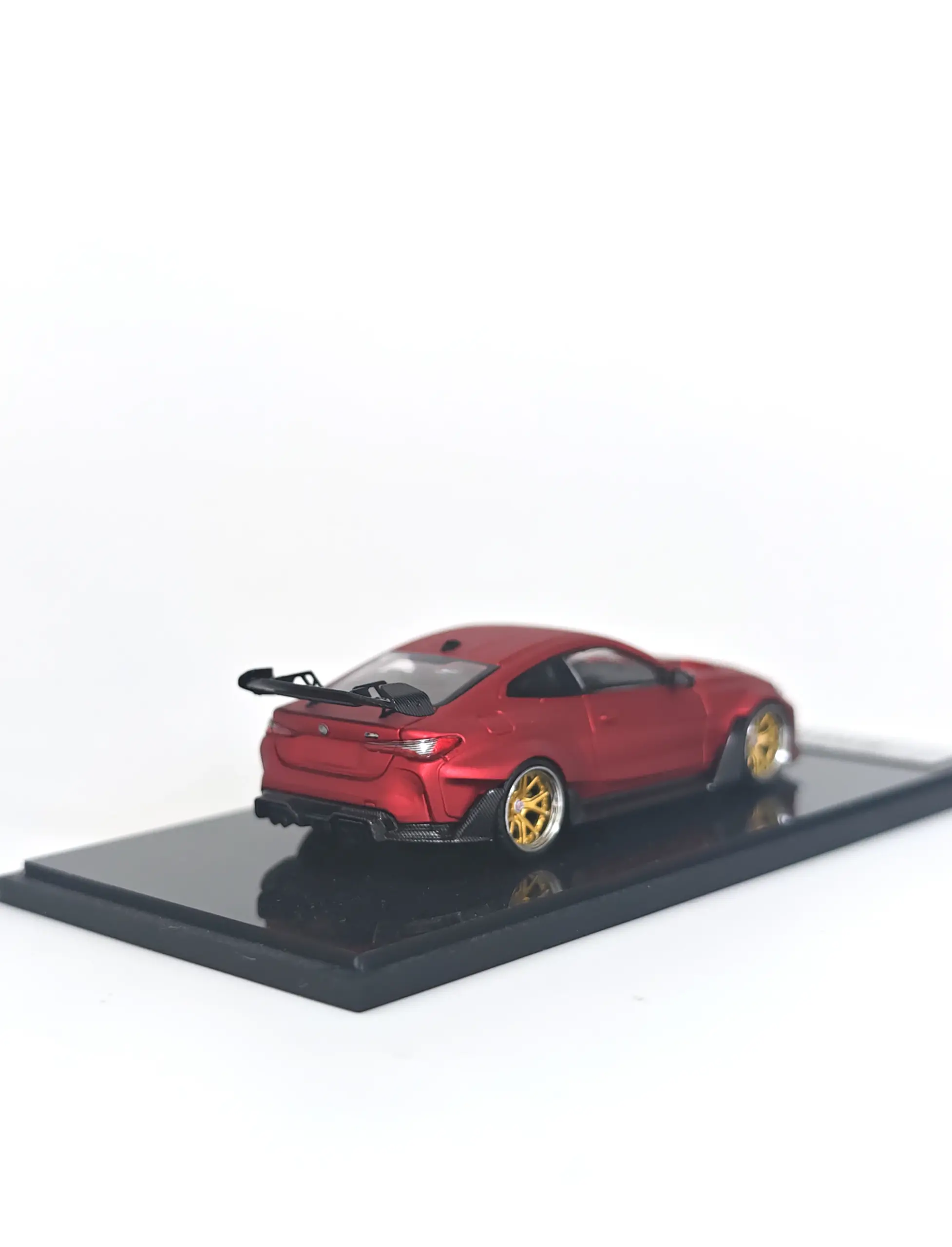 G82 M4 Diecast Model Car 1:64 Scale Red 6 G82 M4 Diecast Model Car 1:64 Scale Red - Image 6