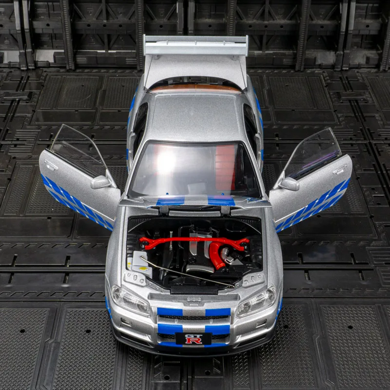 Nissan GT-R34 Skyline 1:18 Scale Diecast Model 4 Nissan GT-R34 Skyline 1:18 Scale Diecast Model - Image 4