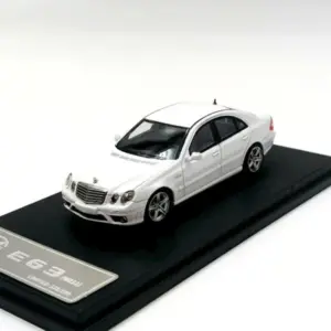 Mercedes-Benz E63 W211 1:64 Diecast Model