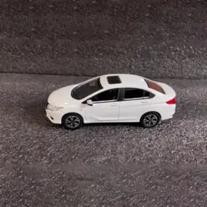 1:43 Scale Glossy Diecast Car Model 7 S7b1e2422cb1947ea804d325b994cab86m