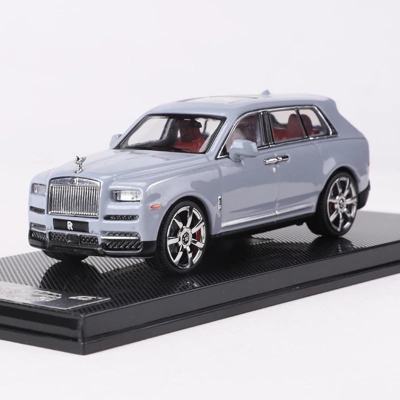 Rolls Royce Cullinan 1:64 Scale Diecast Model 9 Rolls Royce Cullinan 1:64 Scale Diecast Model - Image 9