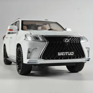 Lexus LX570 1:18 Diecast Model SUV Collector's Item 17 S7ee1b7d9ac664436859920c28baeca5cJ