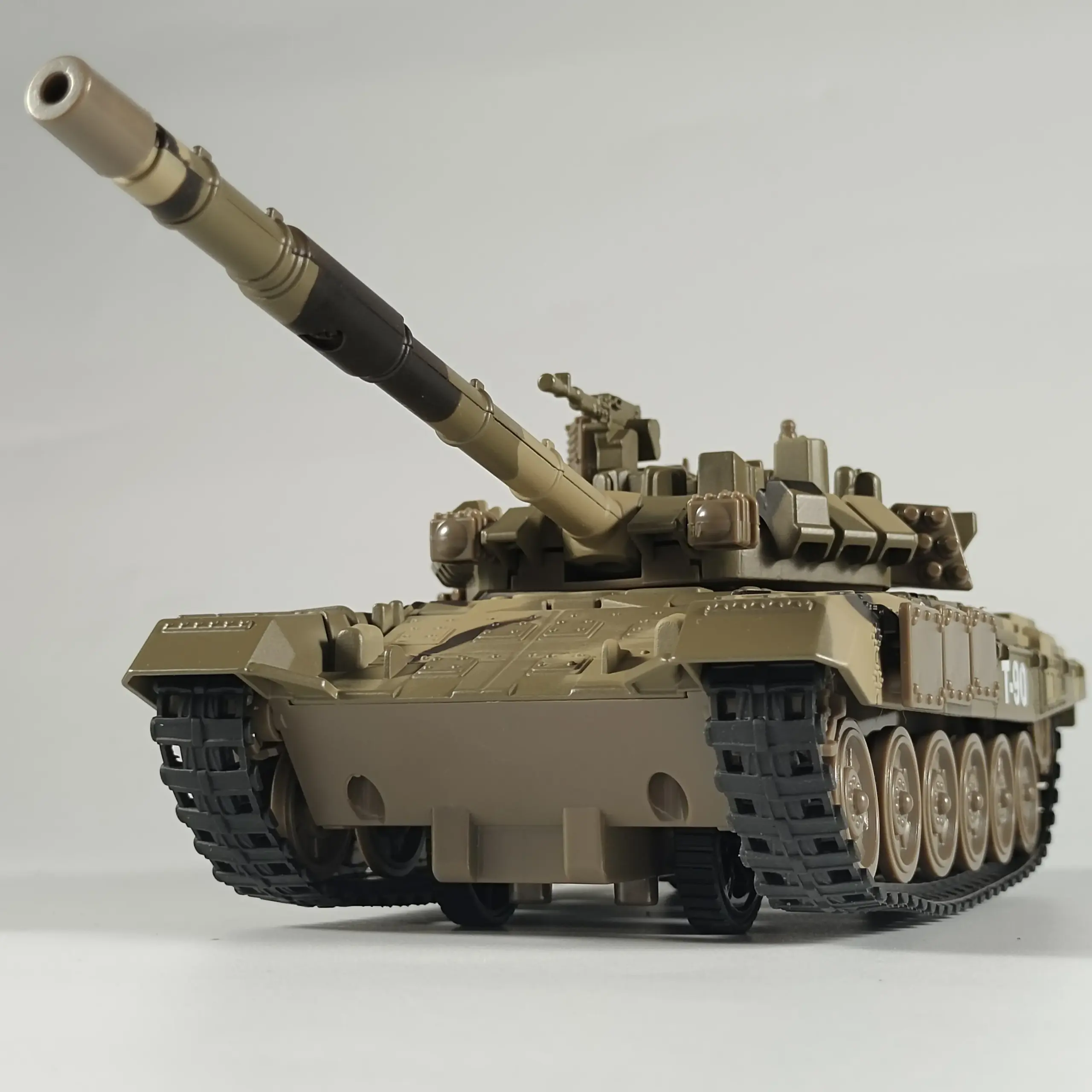 T-90 Russian Tank Diecast Model with Lights 6 T-90 Russian Tank Diecast Model with Lights - Image 6