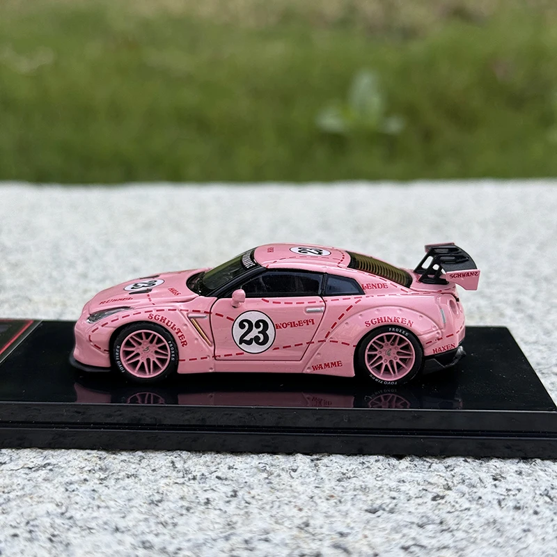 Oldtime 1/64 R35 Diecast Car Model Set 3 Oldtime 1/64 R35 Diecast Car Model Set - Image 3