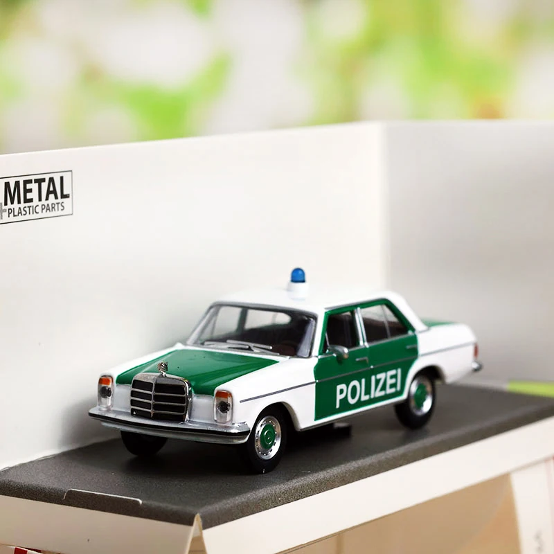 1:64 Scale Diecast Alloy Car Model Set 9 1:64 Scale Diecast Alloy Car Model Set - Image 9