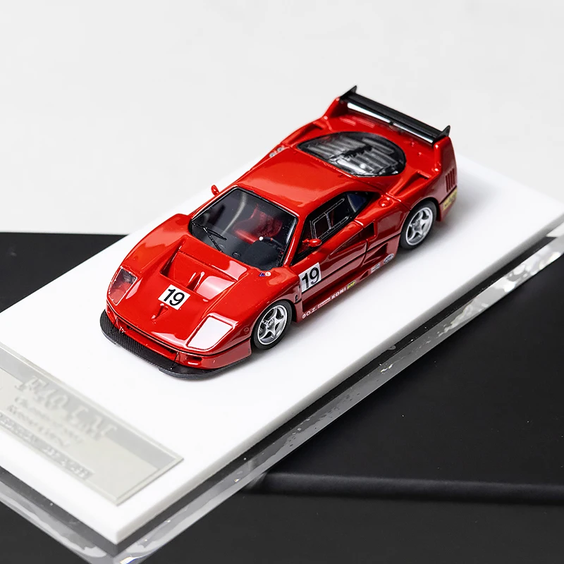 Ferrari F40 1:64 Scale Diecast Model Set 2 Ferrari F40 1:64 Scale Diecast Model Set - Image 2