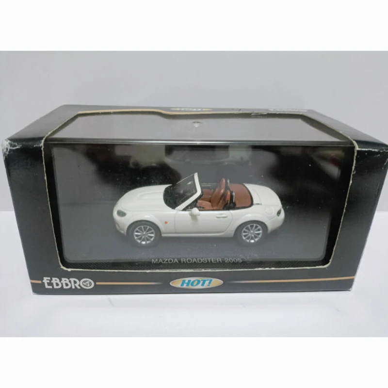 Ebbro 1/43 Mazda MX5 Roadster Diecast Model 5 Ebbro 1/43 Mazda MX5 Roadster Diecast Model - Image 5