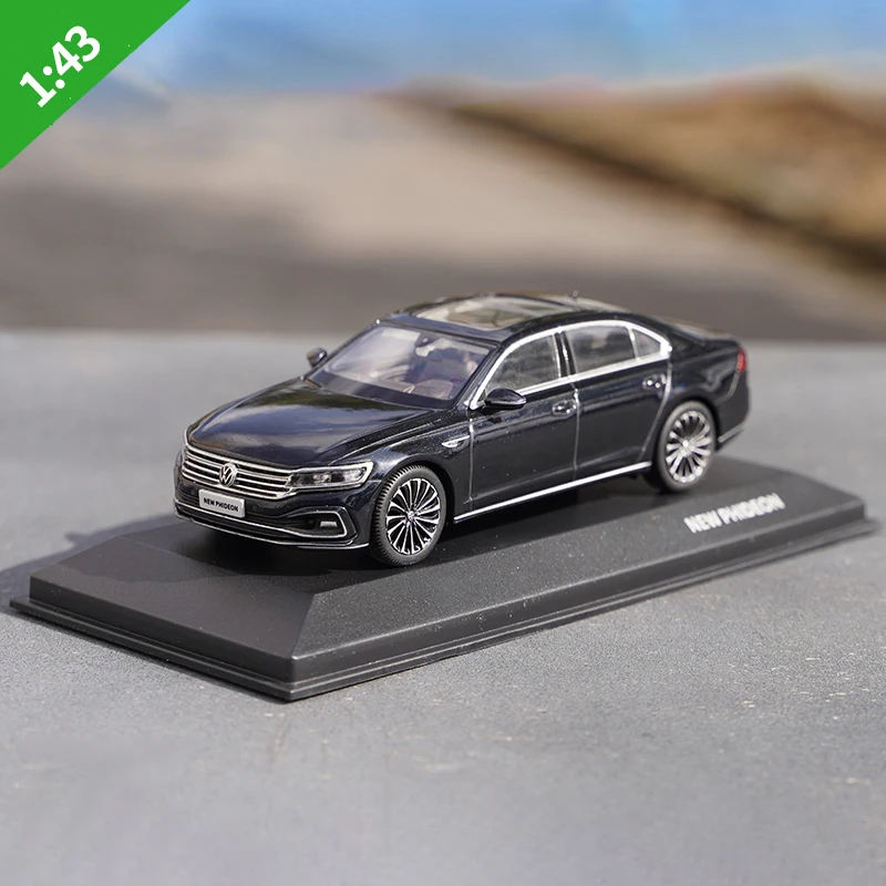 1:43 Scale Phideon Alloy Car Model 2 1:43 Scale Phideon Alloy Car Model - Image 2