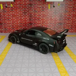 1:24 Diecast Nissan GTR Skyline Model Car 12 S8c8512a558444955bb073a80a25e71ce3