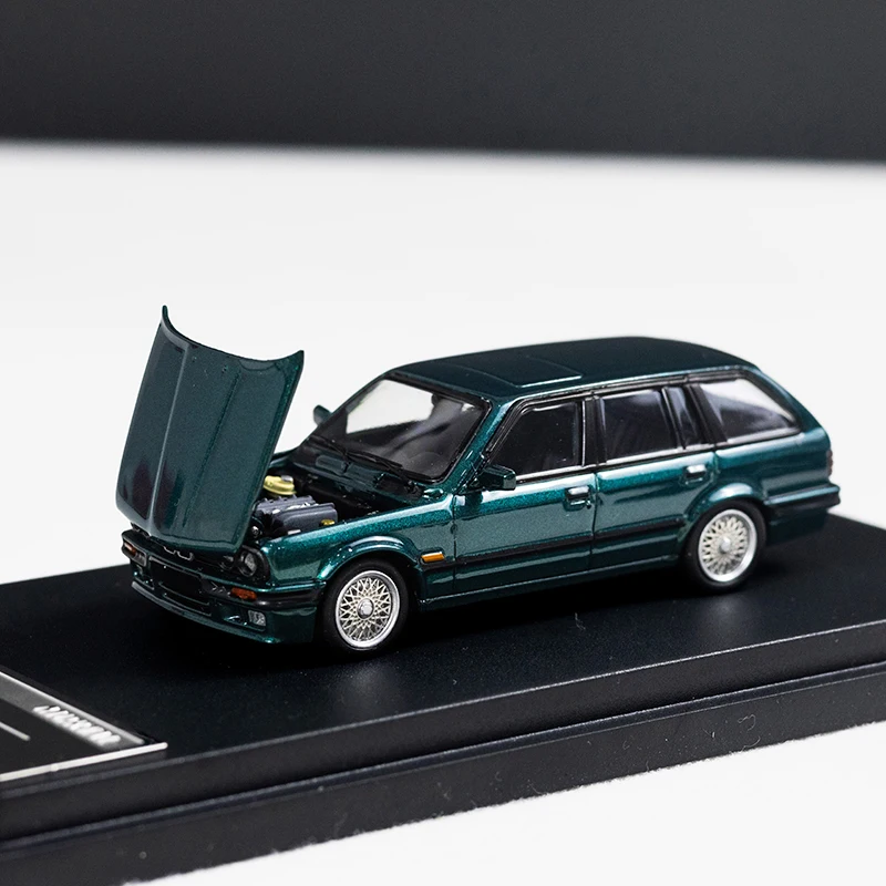 Mortal 1:64 E30 Diecast Car Model Set 10 Mortal 1:64 E30 Diecast Car Model Set - Image 10