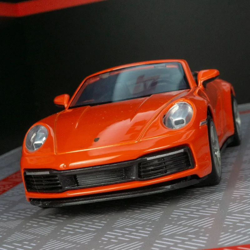 1:32 Scale Porsche 911 Carrera Diecast Model 7 1:32 Scale Porsche 911 Carrera Diecast Model - Image 7