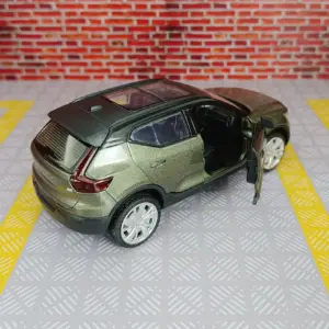 Volvo XC40 1:32 Scale Diecast Model 10 S93f909aa4c8a4726b4fdadfc1fae177bA