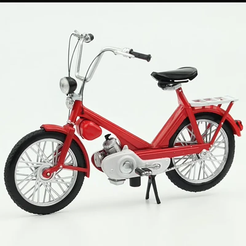 Diecast 1:18 Scale Motorcycle Model Collection 6 Diecast 1:18 Scale Motorcycle Model Collection - Image 6